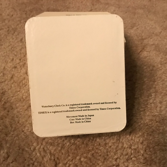 Waterbury Vintage Collectible Gas Pump Mini Clock by Timex - Picture 2 of 6